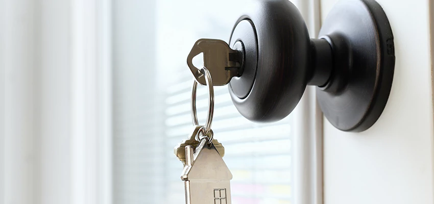 Bifold Door Knob Replacement in San Juan Capistrano, California