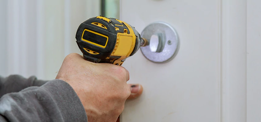 Street Locksmith For Smart Lock Repair in San Juan Capistrano, CA